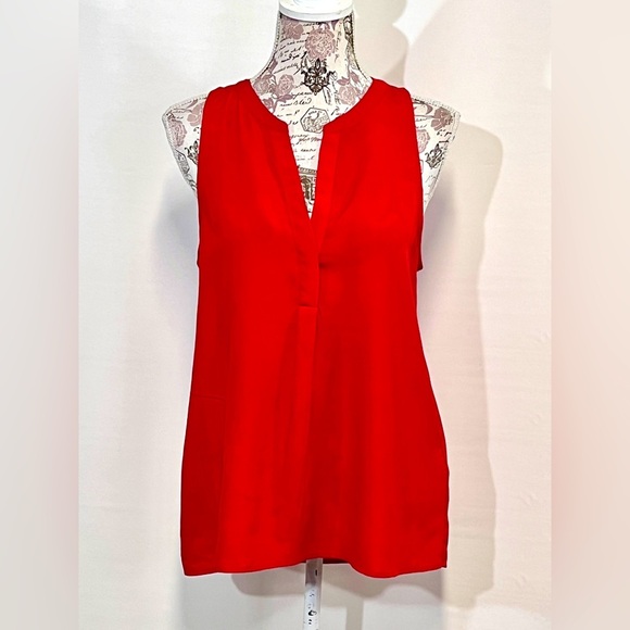 JOIE Red sleeveless split V neck‎ top size M. - Picture 1 of 11